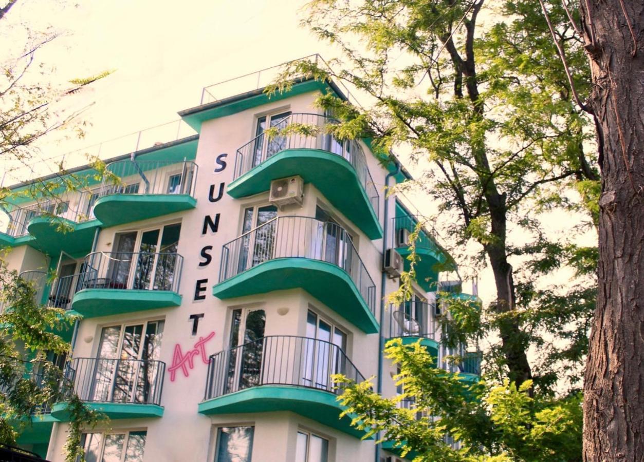 Sunset Art Beach Front Hotel เชอร์โนโมเรทส์ ภายนอก รูปภาพ