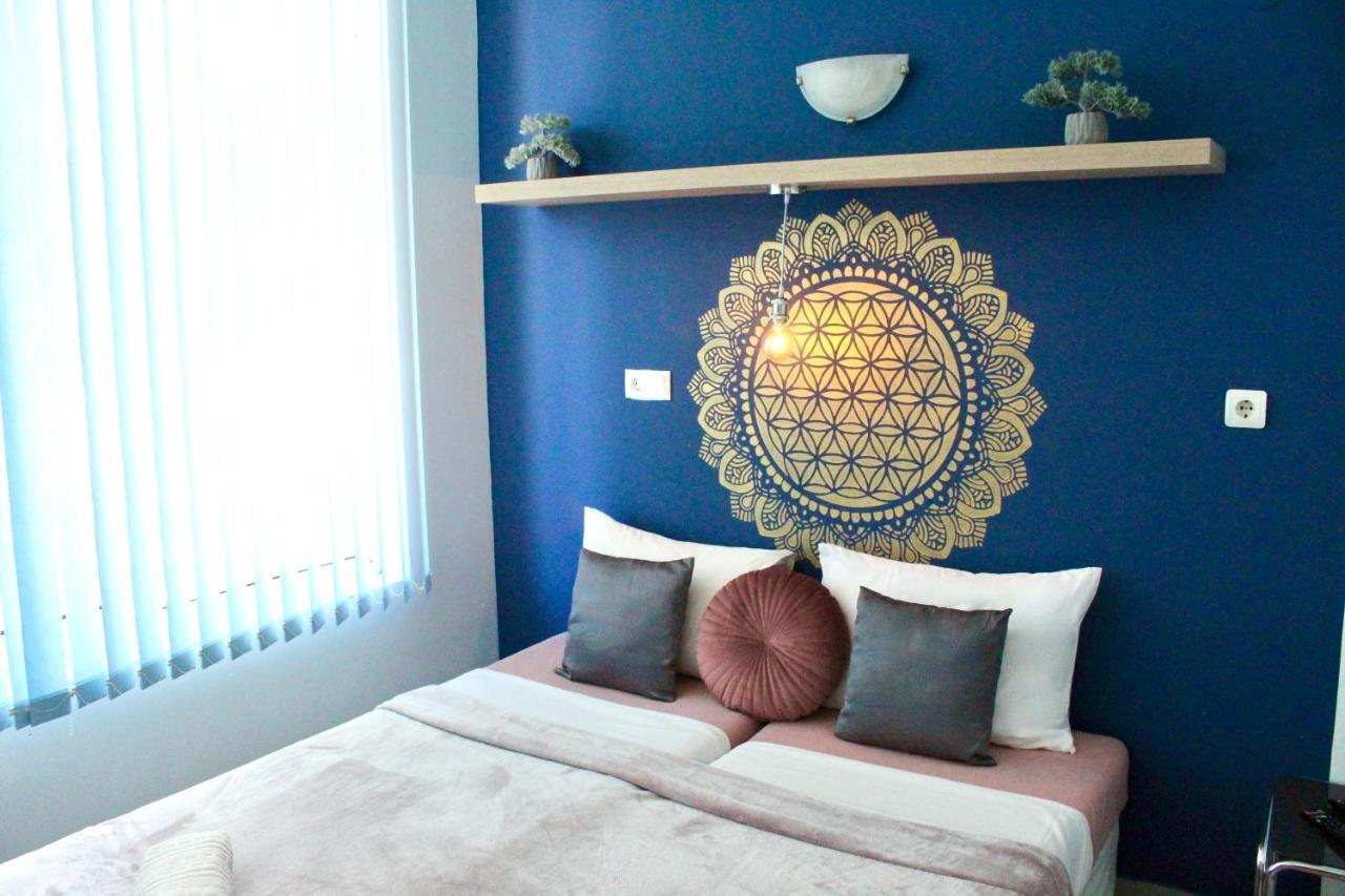 Sunset Art Beach Front Hotel เชอร์โนโมเรทส์ ภายนอก รูปภาพ